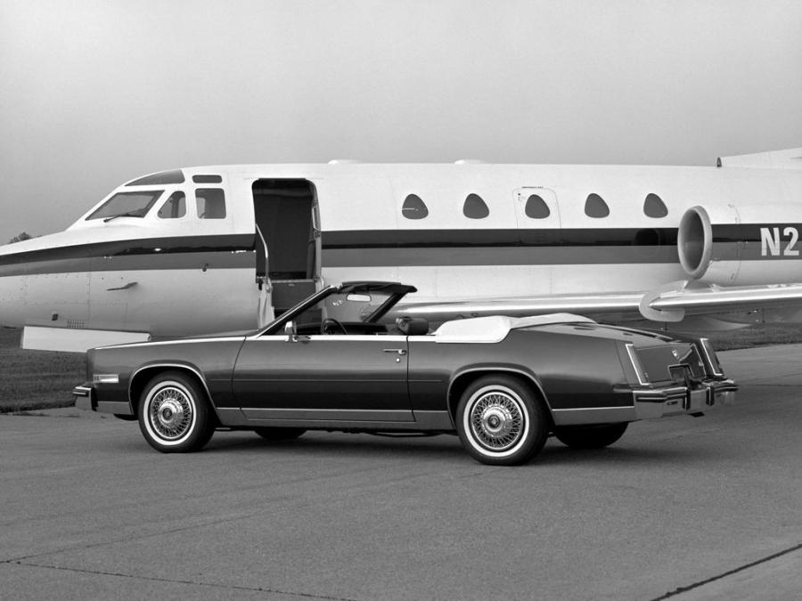  Cadillac Eldorado Biarritz Convertible 1984 года  (фото 11 из 15)